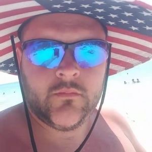 Meet your Posher, Joshua